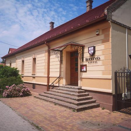 Eszter-Haz Vendeghaz Kerekegyhaza Hotel Zewnętrze zdjęcie