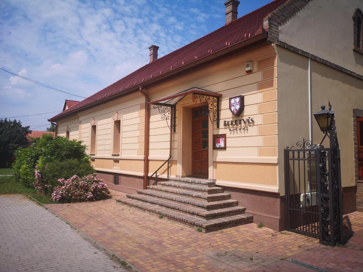 Eszter-Haz Vendeghaz Kerekegyhaza Hotel Zewnętrze zdjęcie