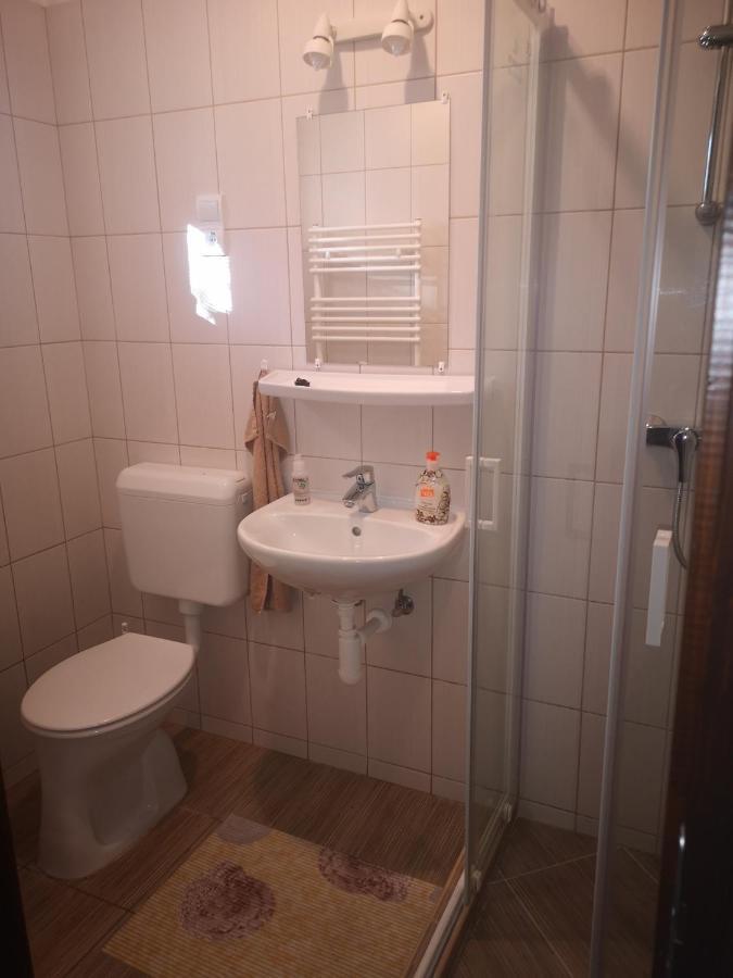 Eszter-Haz Vendeghaz Kerekegyhaza Hotel Zewnętrze zdjęcie
