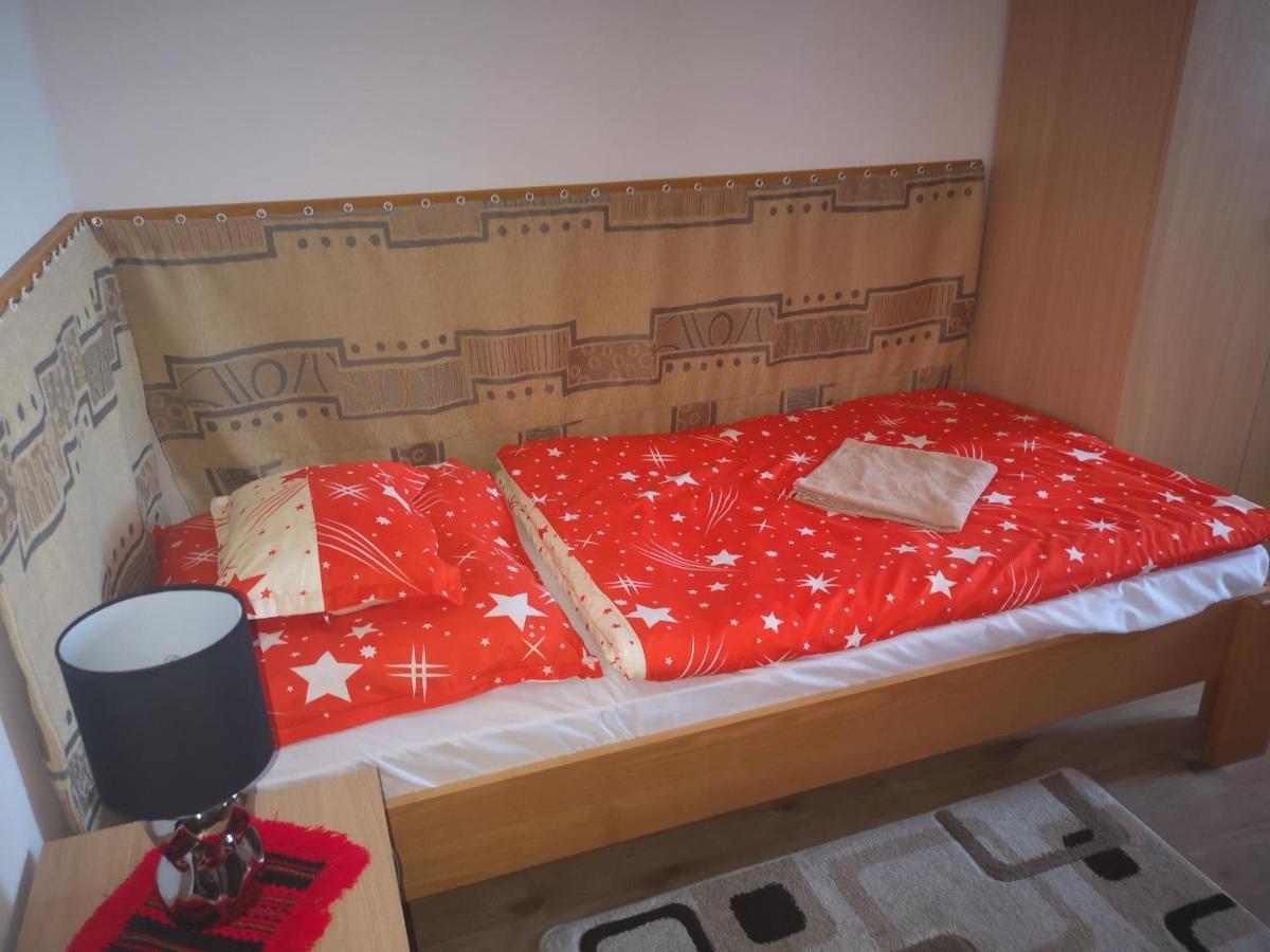 Eszter-Haz Vendeghaz Kerekegyhaza Hotel Zewnętrze zdjęcie